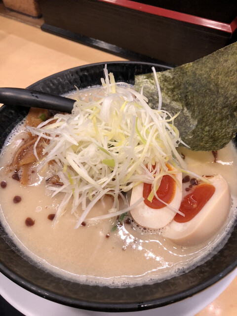 普通 By ｔｈｅ 日本人 らーめん 天地人 難波店 難波 南海 ラーメン 食べログ