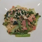 ボーノ - サービスランチ  小松菜とベーコンのペペロンチーノ 800円
