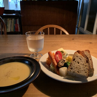 クラシック Classic 谷地頭 カフェ 食べログ
