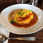 ムグニ - ハーフ&ハーフオムライス(トマトソース)