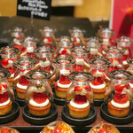 ザ・テラス - 苺とアーモンドのケーキ ローズの香り