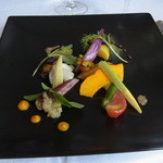 ベラ・ルーサ - 朝採り野菜を絵画に見立てて特選した畑から直送された野菜