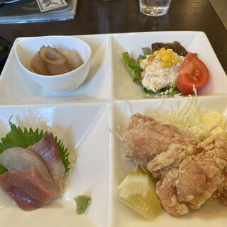 鎌倉駅でおすすめの美味しい海鮮丼をご紹介 食べログ 鎌倉駅でおすすめの美味しい海鮮丼をご紹介 食べログ