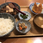 肉豆冨とレモンサワー 大衆食堂 安べゑ - 