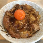 中華料理 鳳凰 - 豚ロース焼丼（特製にんにくダレ）