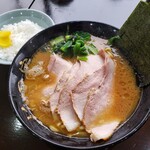 ラーメン 杉田家 - 