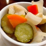 レストランAoki - 野菜の自家製ピクルス