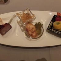 翠亨園 - 季節の冷菜盛り合わせ。