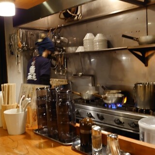 だしが命の塩らーめん ぎょぎょぎょ_2