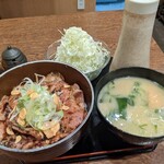 豚丼 じゅじゅ庵 - 豚丼（並）＋セット（味噌汁・キャベツ）