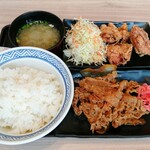 Yoshinoya - 「牛皿・から揚げ定食(ご飯大盛り)」698円