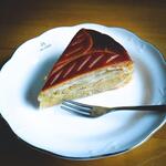 Patisserie Ravi,e relier - 