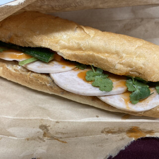 Banh Mi Sakura