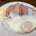 丸平食堂 - 「ハムエッグ」