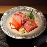 和肉食堂WWW - 本マグロ中トロ･愛媛県産寒ブリお造り