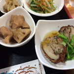 ポップコーン - ①副菜:里芋と鶏肉の煮物、椎茸肉詰め揚げのあんかけ