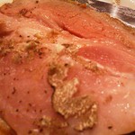 サグラ - 日高ホエー豚のロースト、サマートリュフが良い風味