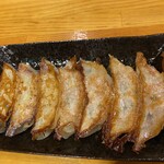 王さんの餃子 - 当店一押しの「王さんの餃子」！