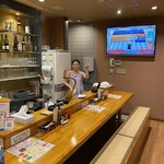 王さんの餃子 - カウンター席は最大12名様まで！
