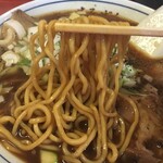 Maruzen - カタメに茹でられた麺が汁に染まってるヽ(´o｀
                        
                        この濃さは労働者向けだなぁーーー
                        
                        ラーメンに白メシ無し＝仏作って魂入れず
                        
                        だが、この場合 白メシ無しじゃ食えないくらいいい感じに塩っからい♪
                        
                        