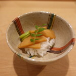 すし処 睦月 - 徳島産タケノコ、空豆ごはん