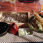 小見川東急ゴルフクラブ レストラン - 海老と鰯の天ぷらと板そば