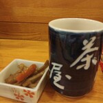 おにぎり茶屋 - 清酒　400円　キンピラはお通しかな？