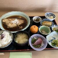 一つ木竹林草 - 鰈の煮つけ定食