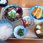 肉豆冨とレモンサワー 大衆食堂 安べゑ - ぼっかけ飯定食