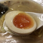Shinano Shimmen Resshi Jummei - 半熟卵黄の味玉ハーフ