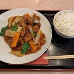 Kouri mbou - 酢豚とライス(小)