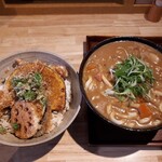 うどんのまるえん - 天丼は普通の３倍くらぃあります❤️