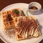グッディ グッディ - ワッフル単品マスカルポーネクリームカプチーノ