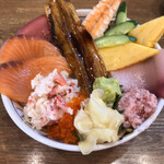 Isomaru Suisan - 海鮮丼