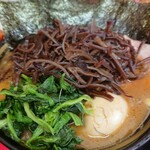 とんこつラーメンいしい - 低温燻製チャーシュー麺。キクラゲトッピング。