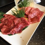 焼肉 べこ亭 たまプラーザ本店 - ハラミ2種の単品オーダーにて