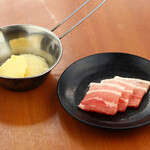 焼肉食べ放題 カルビ市場 - 