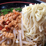 Taiwan Ryouri Hachifuku - 麺は細麺