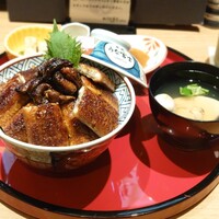 炭焼 うな富士 有楽町店 - うざくやにこごりもついてきた
