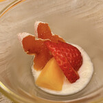 天麩羅 おばた - 柿　いちご　干し柿　ヨーグルト