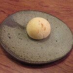 クーリエール - 梅を練り込んだパン