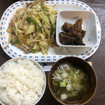 居喰処 光 - 2021/01/22
      本日の日替り 肉野菜炒め定食 500円