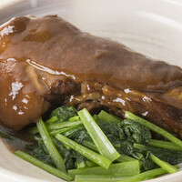 豚スネ肉の煮込み