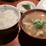 めしの助 - 白めし、豚汁、ぬかづけ