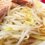 ラーメン二郎 - ヤサイ（そのまま）