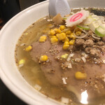 自家製麺 名無し - 塩チャーシュー麺（UP）