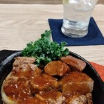 沖縄バル hana-hana - 牛赤身サイコロステーキA1ソース 1,386円