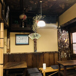Kasagiya - ☆大正ロマンを代表する画家、竹久夢二にも愛されたお店で、竹久夢二の水墨画も何気なく飾られている。