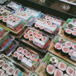 魚力 - 店内ショーケース