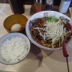 拉麺大公 - 徳島風背油にんにく醤油ラーメン & ライス